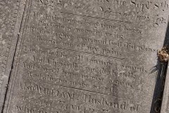 Laag lig ik hier, totdat de trompet klinkt en Christus voor mij roept: En dan hoop ik weer op te staan. En nooit meer te sterven.